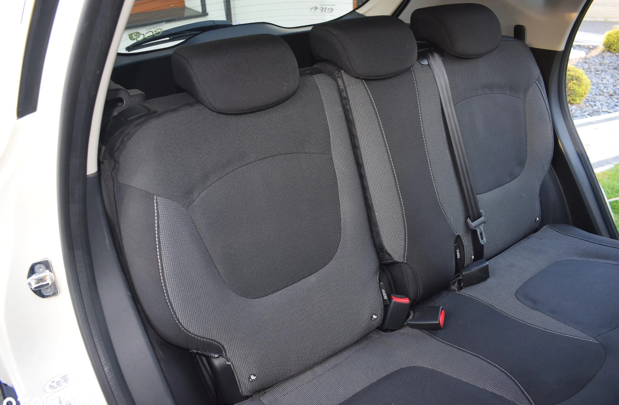 Renault Captur cena 32900 przebieg: 122000, rok produkcji 2014 z Frampol małe 121